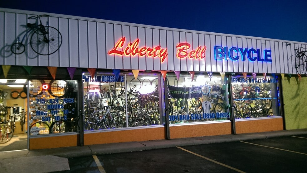 Primary Photo Of 7741 Frankford Ave, Philadelphia Freestanding For Sale