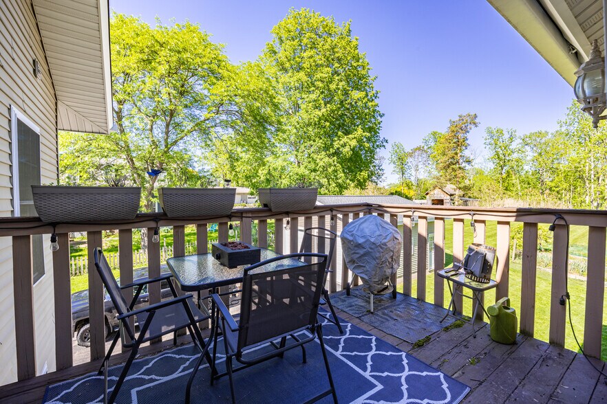 More Photos Of 166 N Main St, Fairport Apartments For Sale