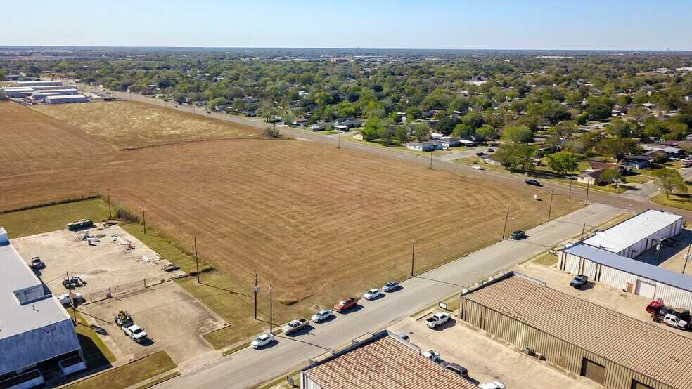 More Photos Of 3701 and 3804 Rio Grande and Lone Tree, Victoria Land For Sale