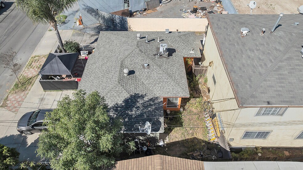 More Photos Of 11853 Hart St, North Hollywood Multifamily For Sale