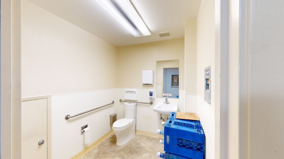 More Photos Of 13350 Big Basin Way, Boulder Creek Medical For Lease