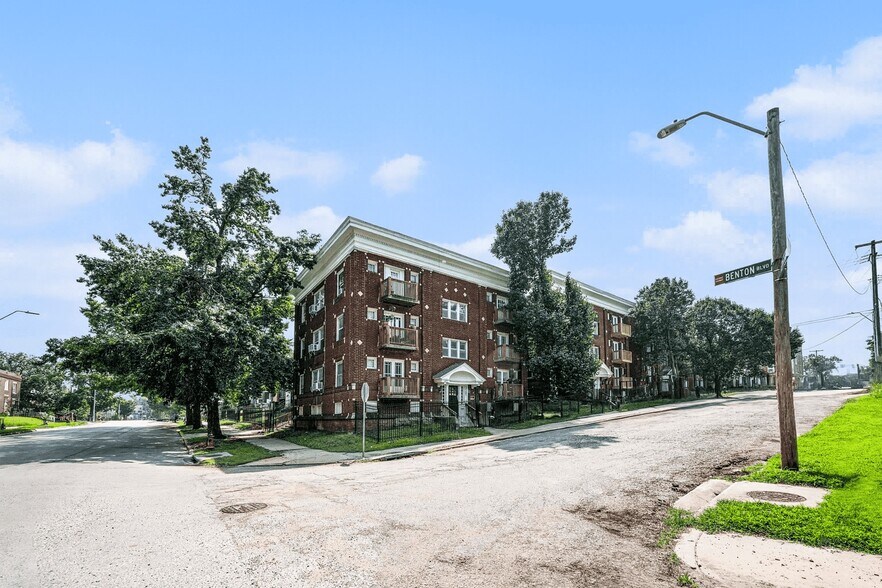 More Photos Of 3113-3123 Thompson Ave, Kansas City Apartments For Sale