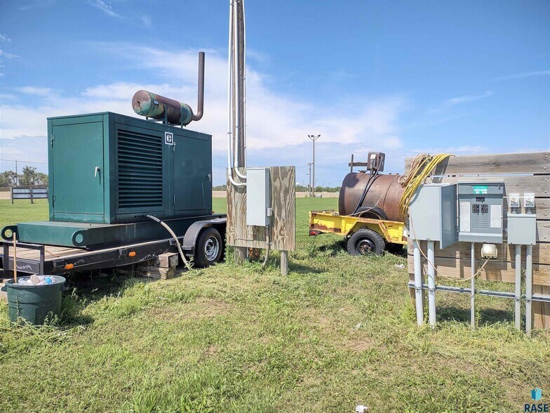 More Photos Of 1300 SE 3rd Ave, Miller Land For Sale