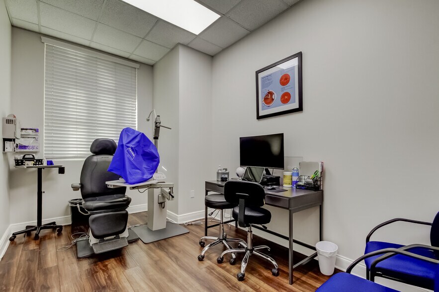 More Photos Of 2801 W Busch Blvd, Tampa Medical For Sale
