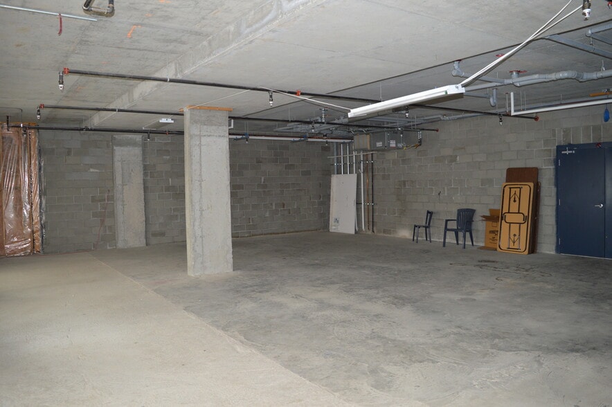 Primary Photo Of 15 Erin Ridge Rd, St. Albert Apartments For Lease