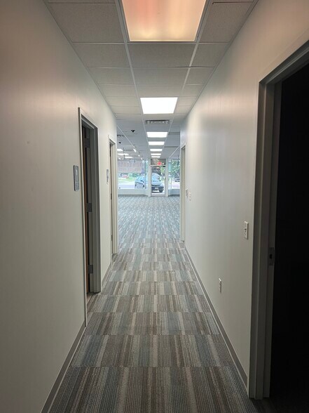 More Photos Of 1609 Losey Blvd S, La Crosse Unknown For Lease