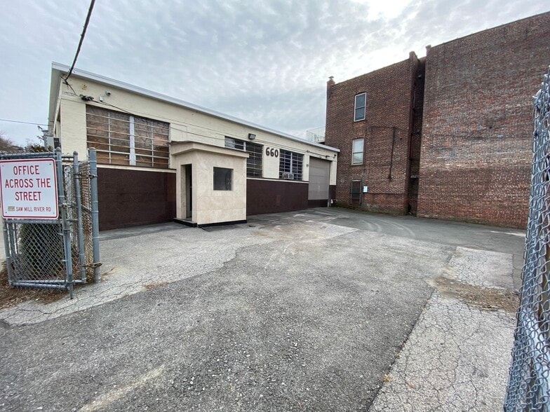 More Photos Of 660 Saw Mill River Rd, Yonkers Manufacturing For Sale