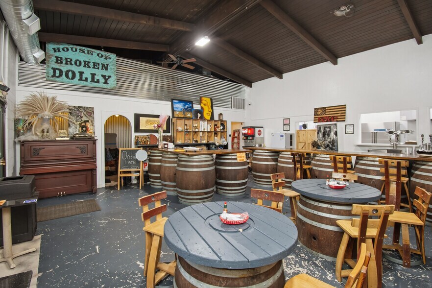 More Photos Of 4310 Knoxville Rd, Napa Restaurant For Sale