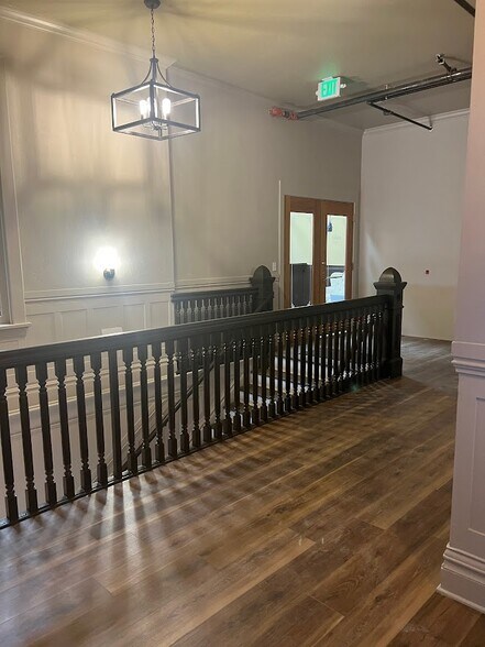 More Photos Of 708 Main St, Caldwell Storefront Retail Office For Lease