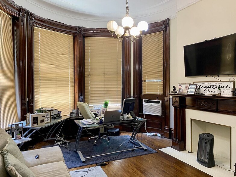 More Photos Of 1015 S 4th St, Louisville Office Residential For Sale
