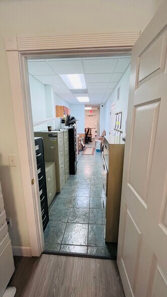 More Photos Of 7505 S Tamiami Trl, Sarasota Unknown For Lease