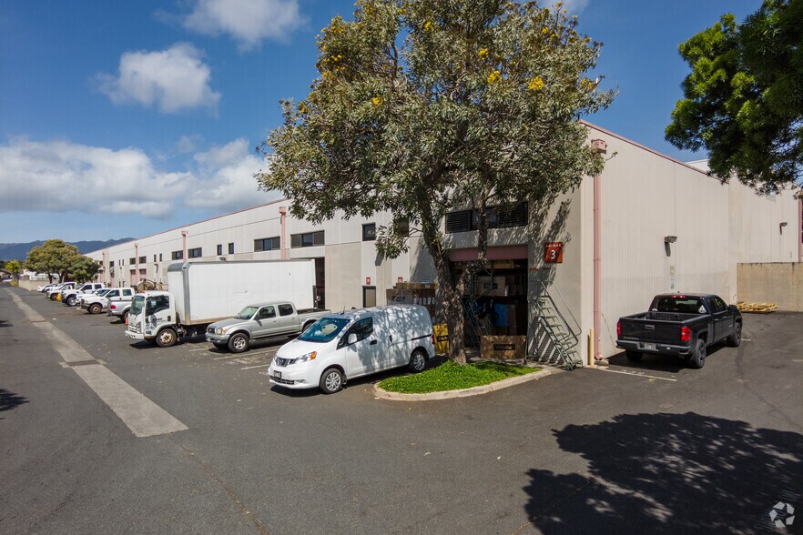 More Photos Of 94-1388 Moaniani St, Waipahu Warehouse For Lease