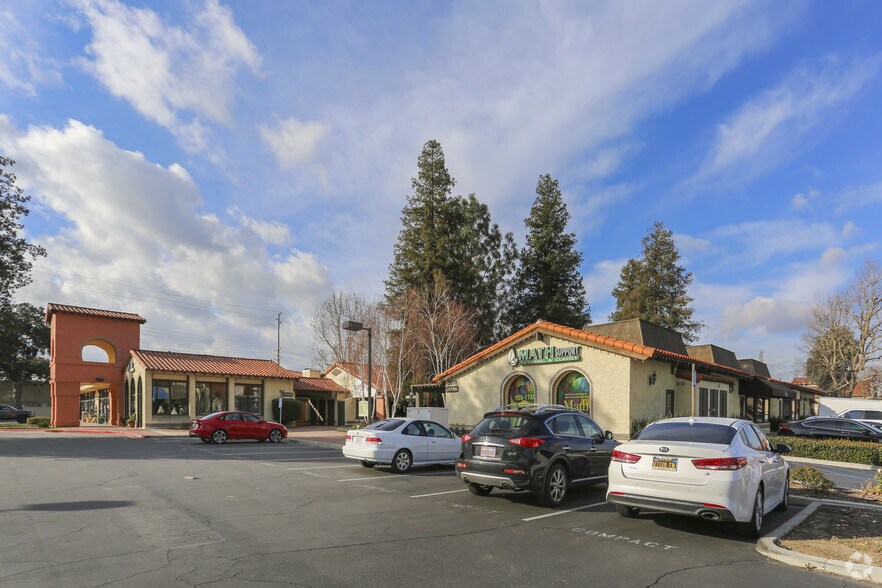 More Photos Of 26111 Bouquet Canyon Rd, Santa Clarita Storefront For Lease