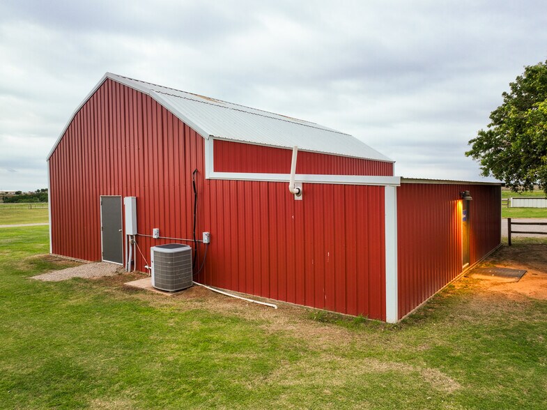 More Photos Of 1002 Old 66 Rd, Hydro Land For Sale