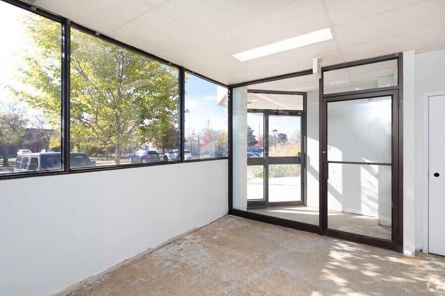 More Photos Of 87 Skyway Ave, Toronto Unknown For Lease