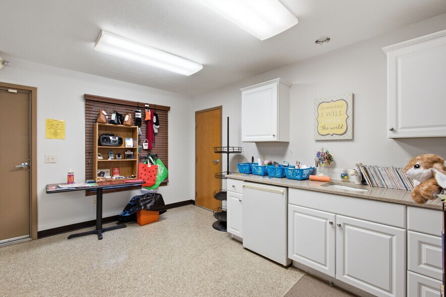 More Photos Of 437 Jefferson Rd, Fremont Shelter For Sale
