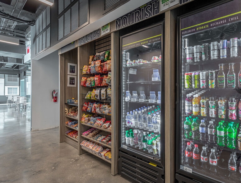 More Photos Of 80 SW 8th St, Miami Office For Lease