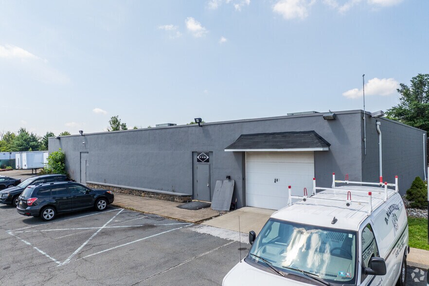 More Photos Of 2385 John Fries Hwy, Quakertown Light Manufacturing For Lease