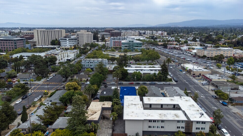 More Photos Of 217 Alden St, Redwood City Apartments For Sale