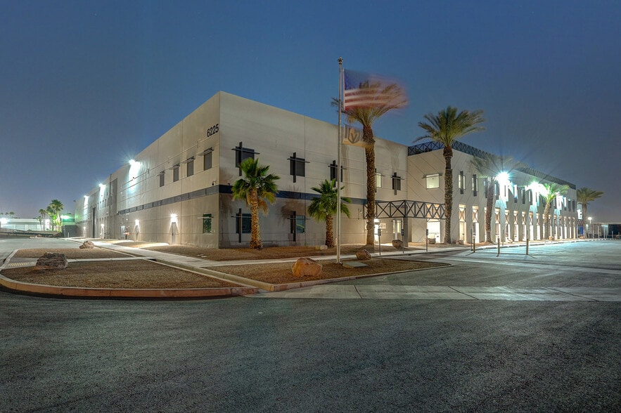 More Photos Of 6225 Annie Oakley Dr, Las Vegas Service For Sale