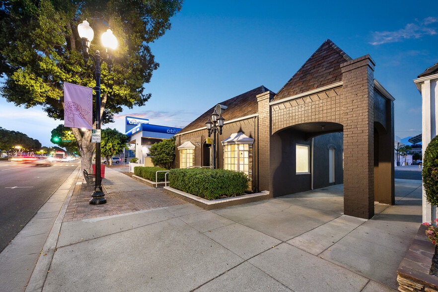 More Photos Of 9511 Las Tunas Dr, Temple City Medical For Sale