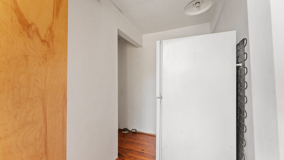 More Photos Of 1320 E Pump Station Rd, Fayetteville Light Manufacturing For Sale