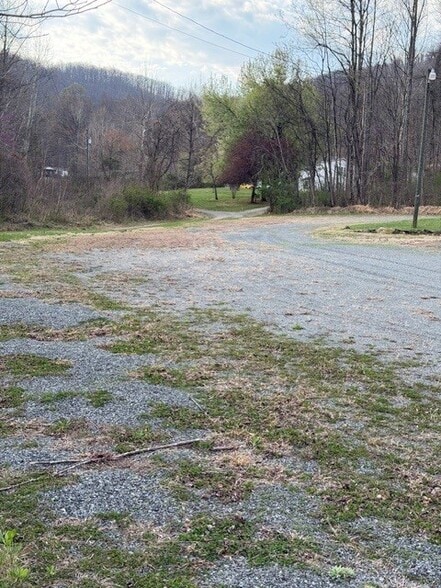 More Photos Of 426 Eades Ln, Lovingston Religious Facility For Sale