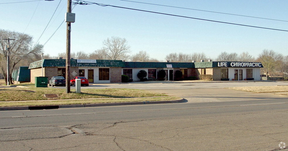 Primary Photo Of 12502-12510 E 21st St, Tulsa Freestanding For Sale