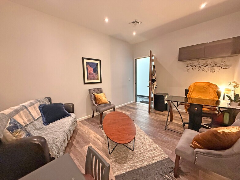 More Photos Of 4322 50th St, Woodside Medical For Sale
