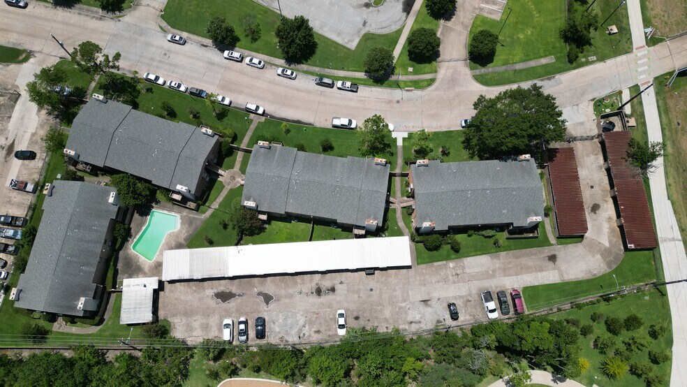 More Photos Of 9101 Country Creek Dr, Houston Apartments For Sale
