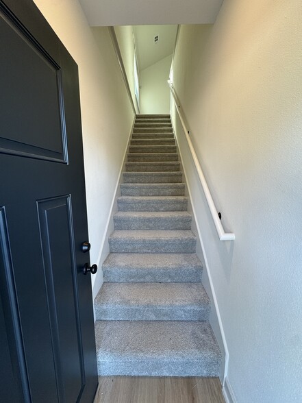 More Photos Of 816 N Main St, Broken Arrow Apartments For Sale