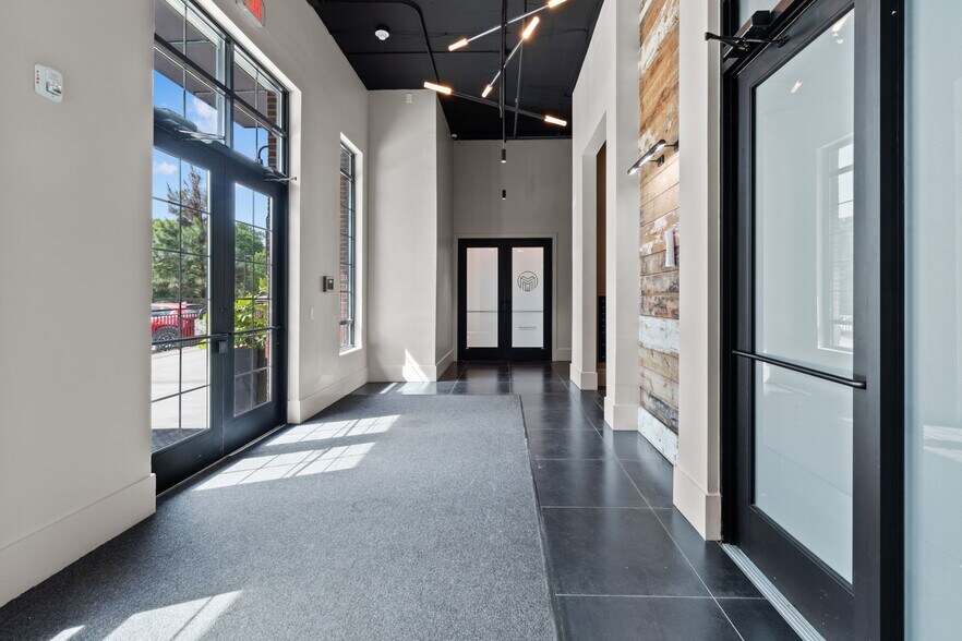 More Photos Of 201 N Church St, Mooresville Apartments For Lease