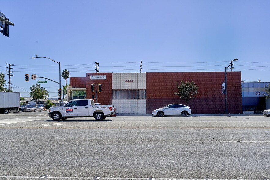More Photos Of 5946 E Washington Blvd, Commerce Warehouse For Sale