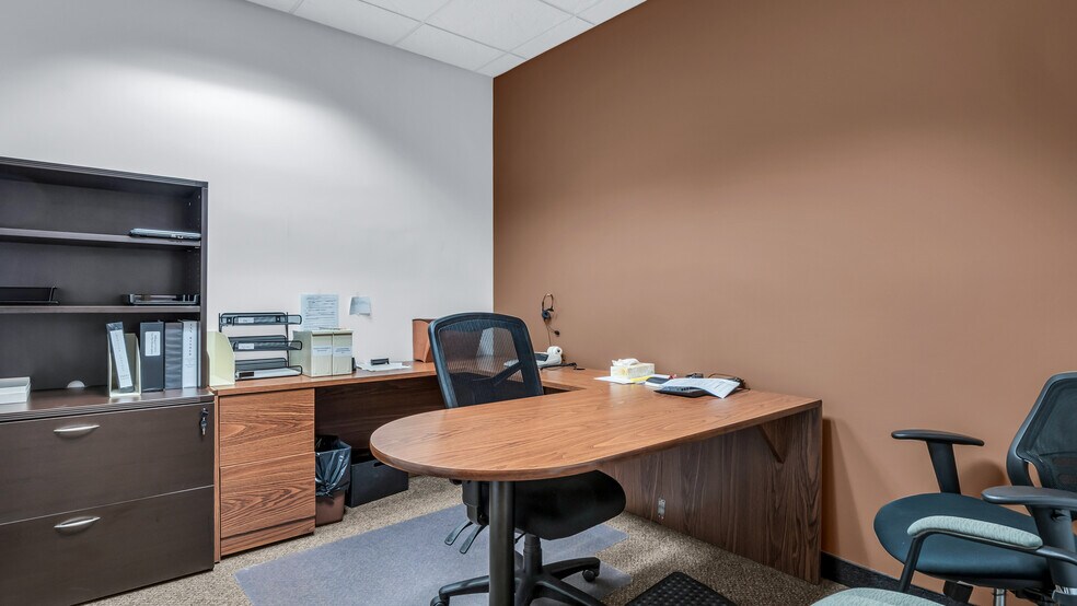 More Photos Of 484 Pelissier St, Windsor Office For Sale