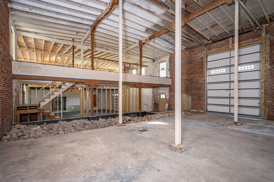 More Photos Of 313 S Government St, Lincolnton Office For Sale