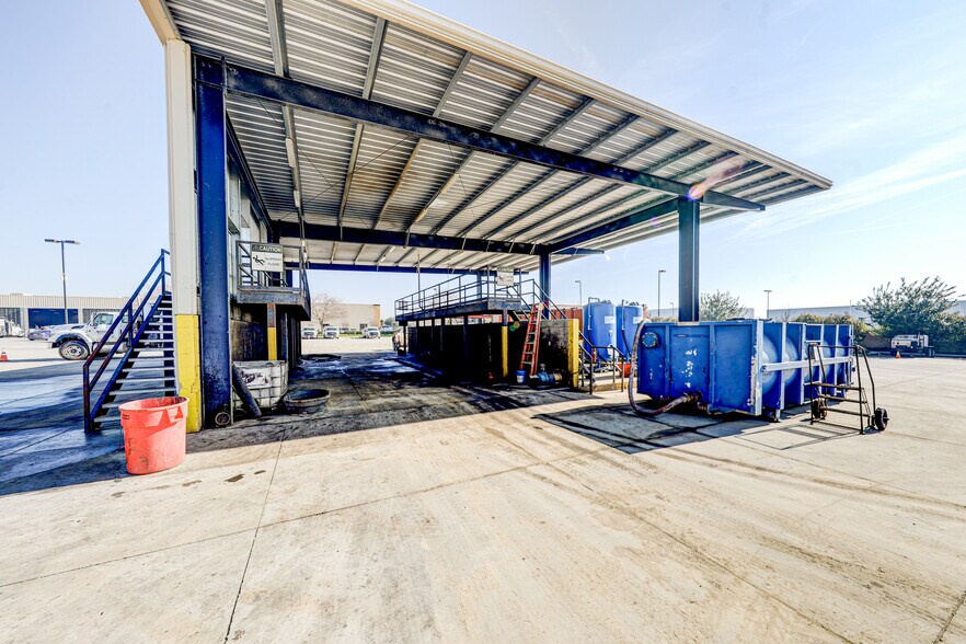 More Photos Of 19227 Flightpath Way, Bakersfield Industrial For Lease