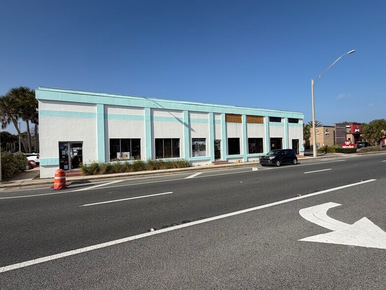 More Photos Of 416-424 3rd St S, Jacksonville Beach Loft Creative Space For Lease