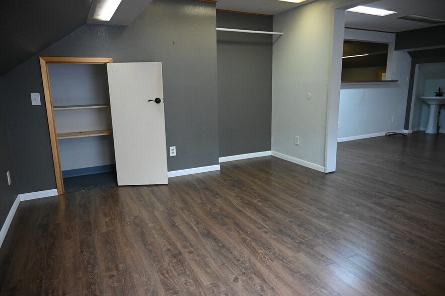 More Photos Of 6511 Stewart Rd, Galveston Office For Lease