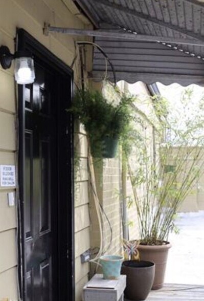 More Photos Of 1640 Northside Dr NW, Atlanta Storefront Retail Office For Sale