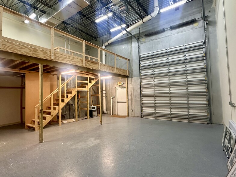 More Photos Of 3764-3790 SW 30th Ave, Fort Lauderdale Warehouse For Sale