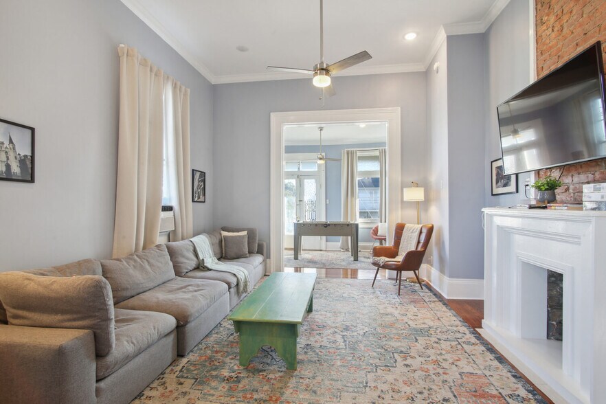 More Photos Of 1104 Music St, New Orleans Hotel For Sale