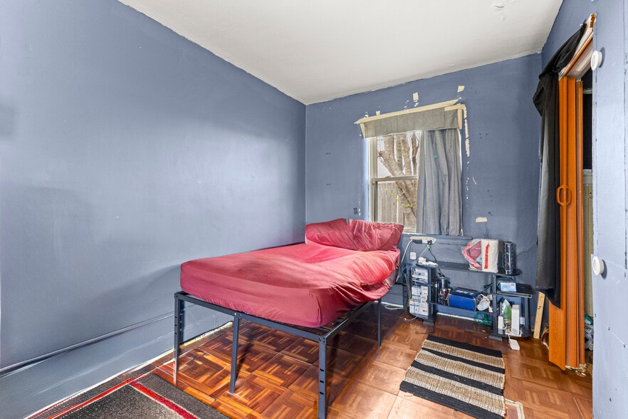 More Photos Of 228 Inkster Rd, Inkster Apartments For Sale