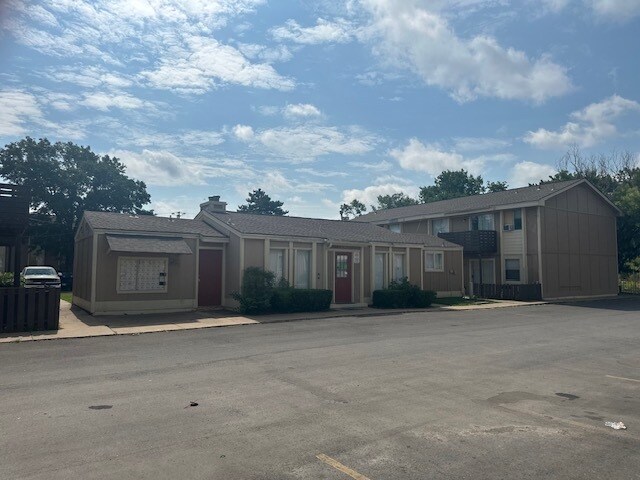 More Photos Of 6321 E 9th St, Tulsa Apartments For Sale