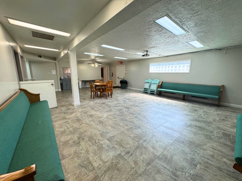 More Photos Of 1922 Dallas St, Pasadena Religious Facility For Sale