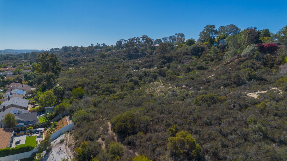 More Photos Of 0 Crest Dr, Encinitas Land For Sale