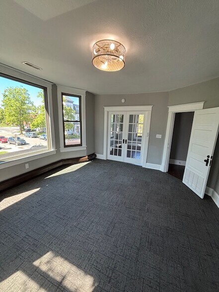 More Photos Of 802 Columbia St, Lafayette Office Residential For Sale