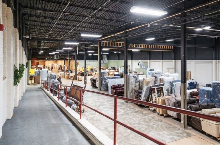 More Photos Of 725 Southbridge St, Worcester Warehouse For Lease