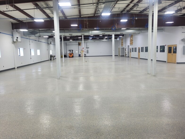 More Photos Of 450 W River St, Orange Light Distribution For Sale