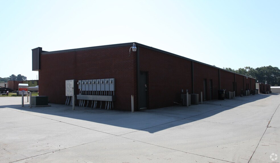 More Photos Of 129 Pine Grove Rd, Locust Grove Unknown For Lease