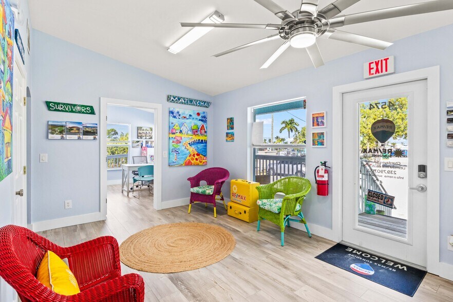 More Photos Of 4574 Pine Island Rd NW, Matlacha Office For Sale